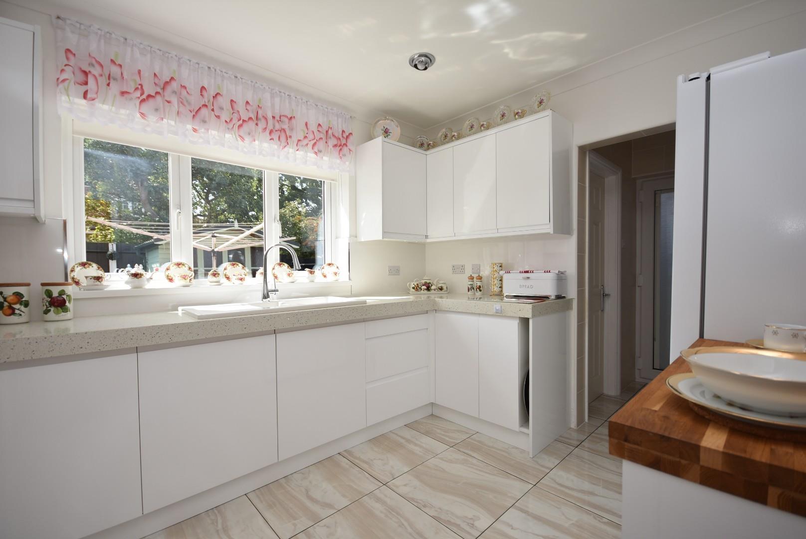 11 The Grange, Baroness Place, Penarth, CF64 3UW